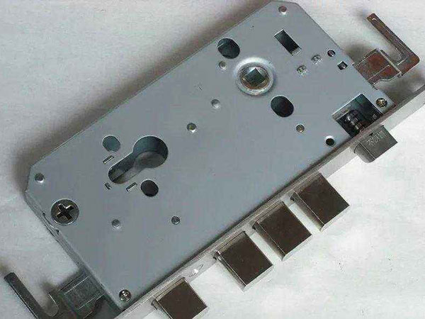 洪泽24小时上门开锁公司